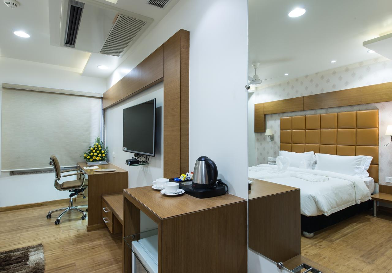 Hotel Atishay 보팔 외부 사진